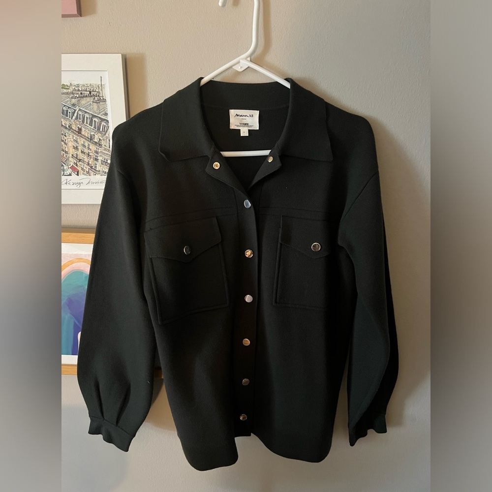 Green Button Top 🫒 - Picture 3 of 5